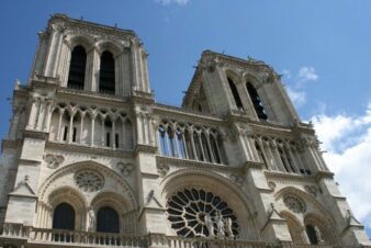 Notre-Dame ravive les polémiques sur la philanthropie en France